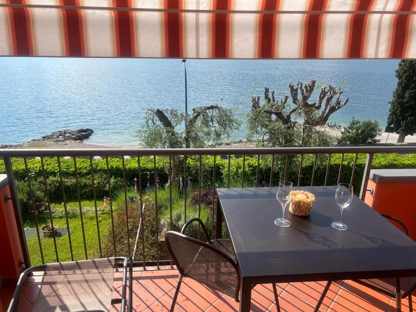 Residence Villa Al Lido Brenzone sul Garda Exterior foto